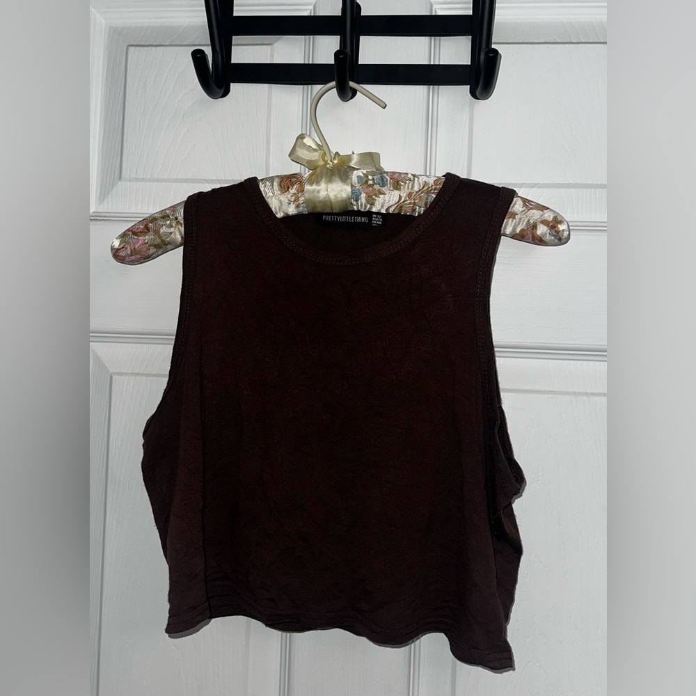 PrettyLittleThing Dark Brown Crop Top